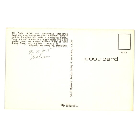 Old Order Amish Mennonite Girls Kalona Iowa Postcard Traditional Attire Vintage - Picture 2 of 2